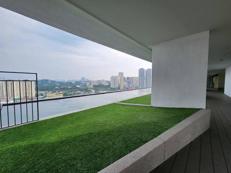 The Play Suite@pano. Mrt. Free Parking. Self C/in * Kuala Lumpur