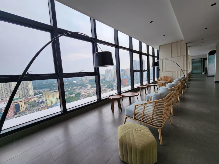 Pangsapuri The Play Suite@pano. Mrt. Free Parking. Self C/in